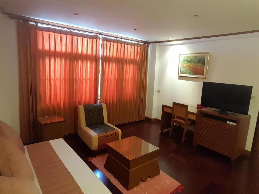 Dusit Hotel Sakon Nakhon Εξωτερικό φωτογραφία
